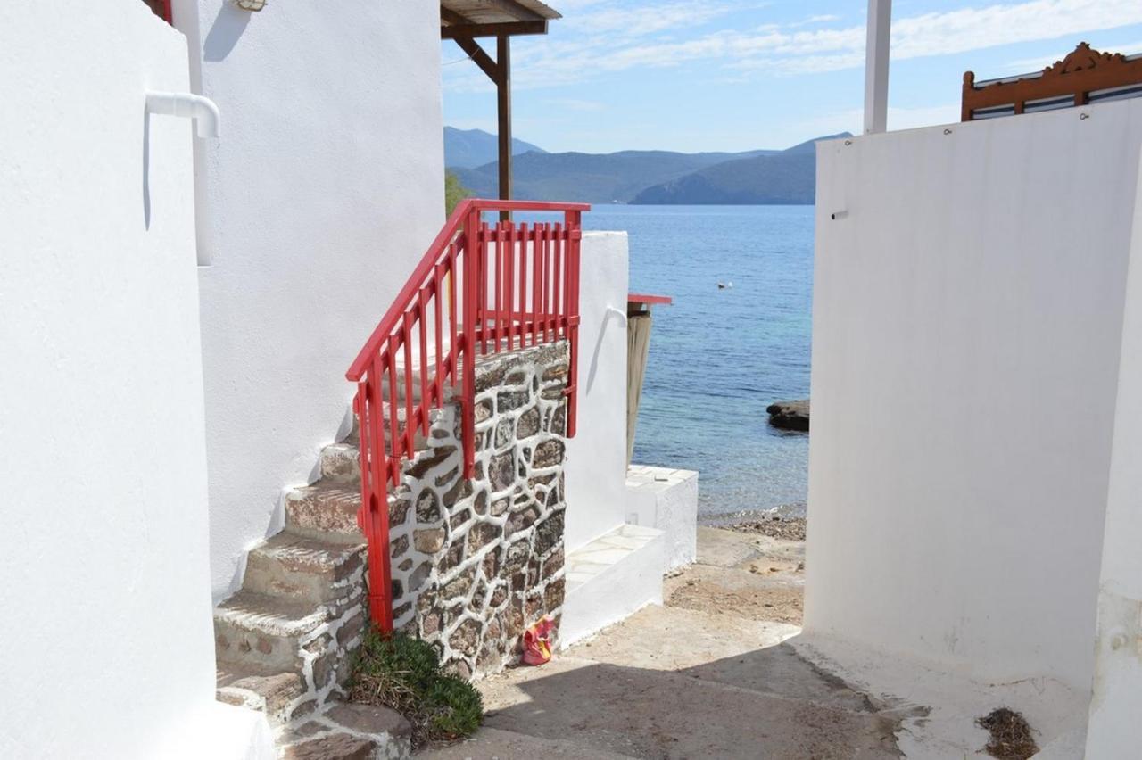 Thalassophile Eco House Villa Plaka  Exterior photo