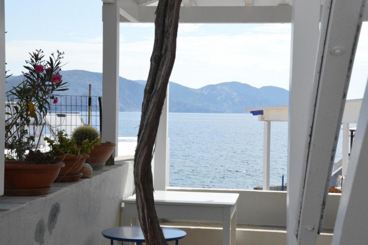 Thalassophile Eco House Villa Plaka  Exterior photo